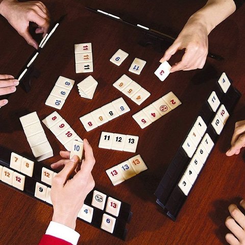 Jeux de société famille